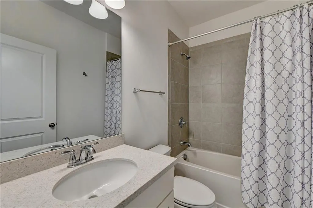 6414 Radiant Trace, Atlanta, Georgia 30328, 4 Bedrooms Bedrooms, ,4 BathroomsBathrooms,Residential,Sold,6414 Radiant Trace,7172219