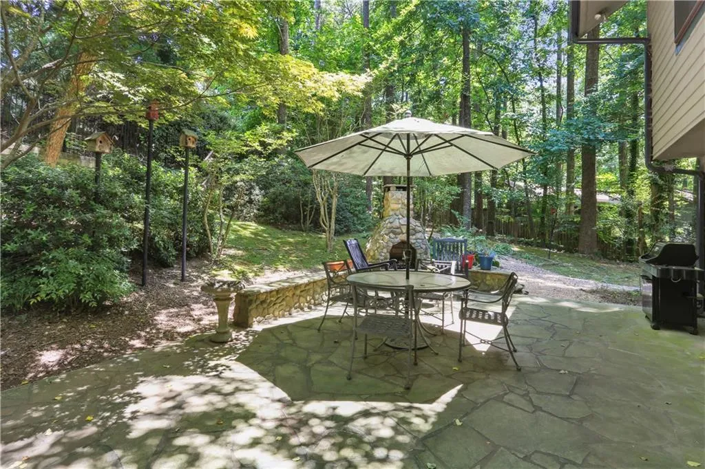 5455 Idlewood Lane Nw, Atlanta, Georgia 30327, 4 Bedrooms Bedrooms, ,2 BathroomsBathrooms,Residential,Sold,5455 Idlewood Lane Nw,7081653