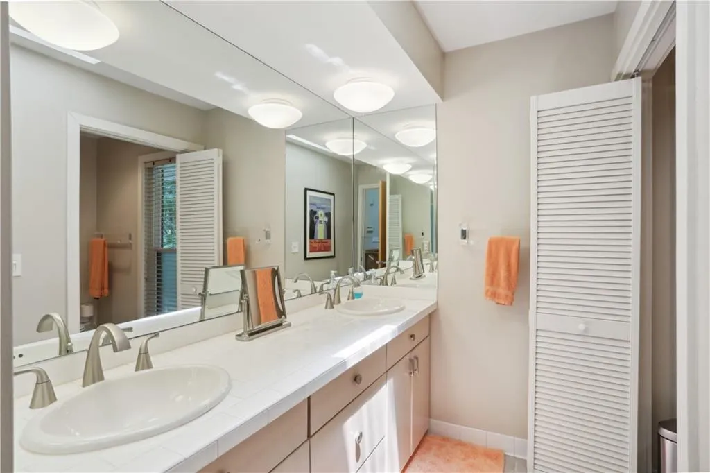 5455 Idlewood Lane Nw, Atlanta, Georgia 30327, 4 Bedrooms Bedrooms, ,2 BathroomsBathrooms,Residential,Sold,5455 Idlewood Lane Nw,7081653