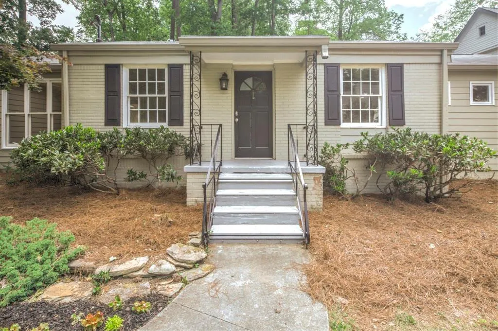 2631 N Thompson Road Ne, Brookhaven, Georgia 30319, 3 Bedrooms Bedrooms, ,2 BathroomsBathrooms,Residential,Sold,2631 N Thompson Road Ne,5690088