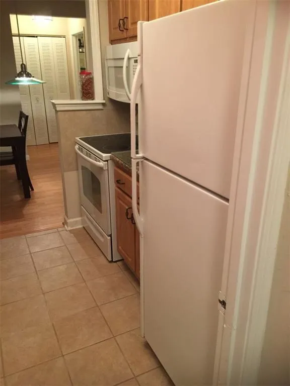 1102 Wingate Way Unit 1102, Sandy Springs, Georgia 30350, 2 Bedrooms Bedrooms, ,2 BathroomsBathrooms,Residential,Sold,1102 Wingate Way Unit 1102,5655561
