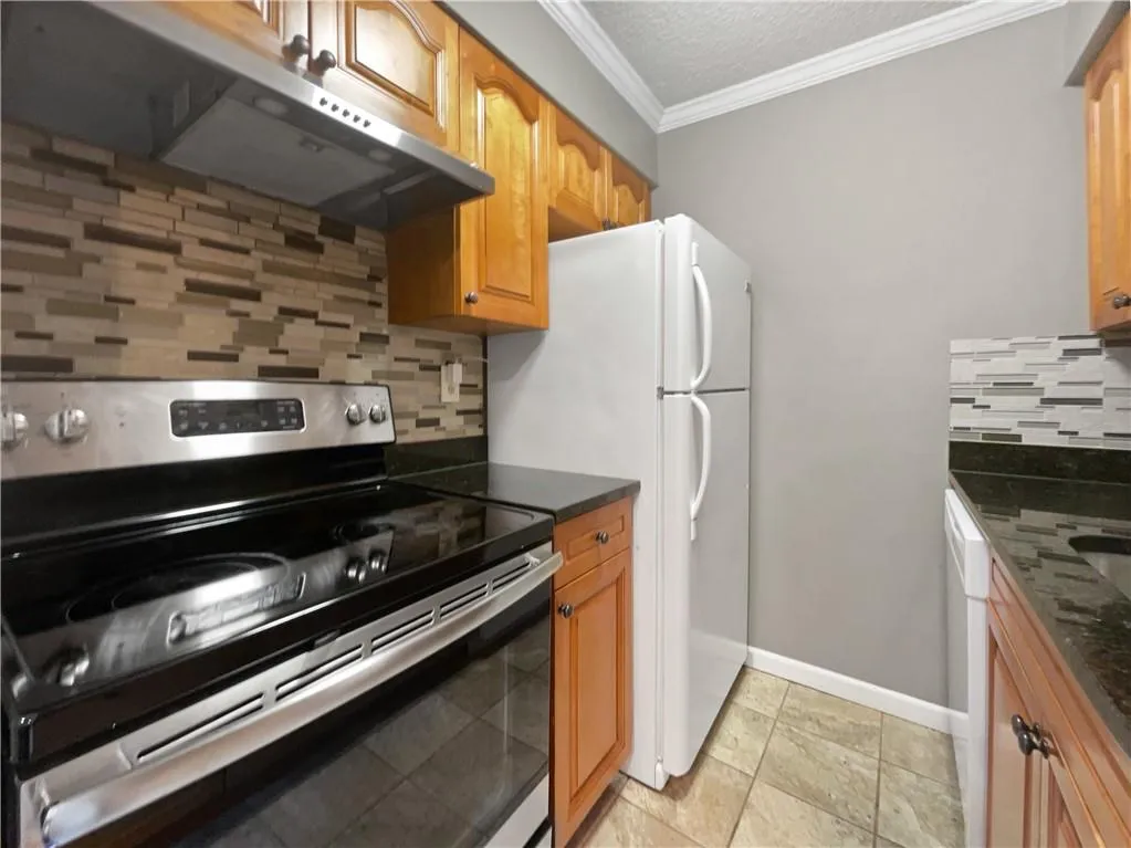 53 Monet Court Nw, Atlanta, Georgia 30327, 1 Bedroom Bedrooms, ,1 BathroomBathrooms,Residential,For Sale,53 Monet Court Nw,7575831