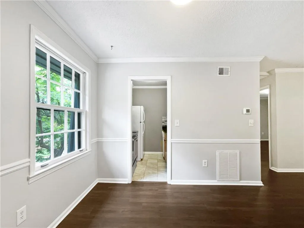 53 Monet Court Nw, Atlanta, Georgia 30327, 1 Bedroom Bedrooms, ,1 BathroomBathrooms,Residential,For Sale,53 Monet Court Nw,7575831