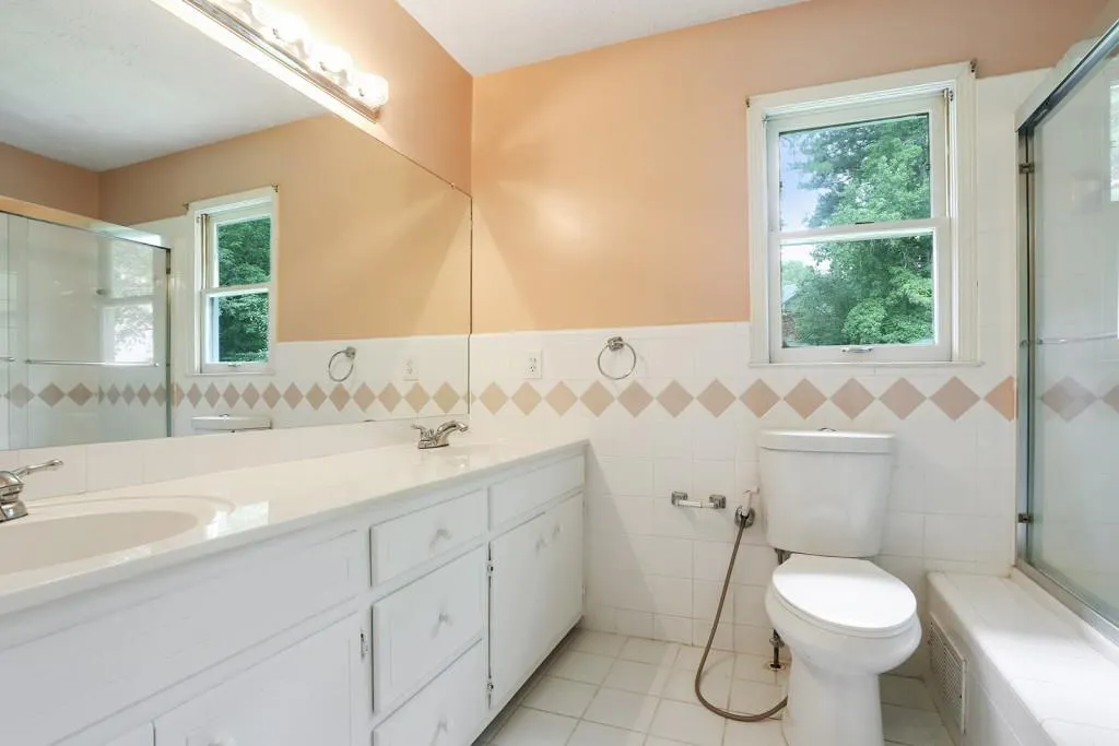7598 Van Eyck Way, Sandy Springs, Georgia 30350, 4 Bedrooms Bedrooms, ,2 BathroomsBathrooms,Residential,Sold,7598 Van Eyck Way,5866446