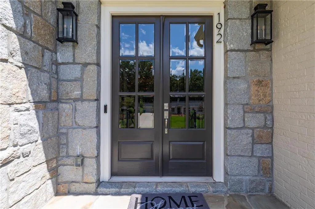 192 Pine Lake Drive, Atlanta, Georgia 30327, 6 Bedrooms Bedrooms, ,6 BathroomsBathrooms,Residential,Sold,192 Pine Lake Drive,6612850