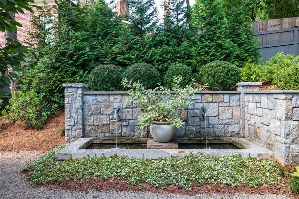 192 Pine Lake Drive, Atlanta, Georgia 30327, 6 Bedrooms Bedrooms, ,6 BathroomsBathrooms,Residential,Sold,192 Pine Lake Drive,6612850