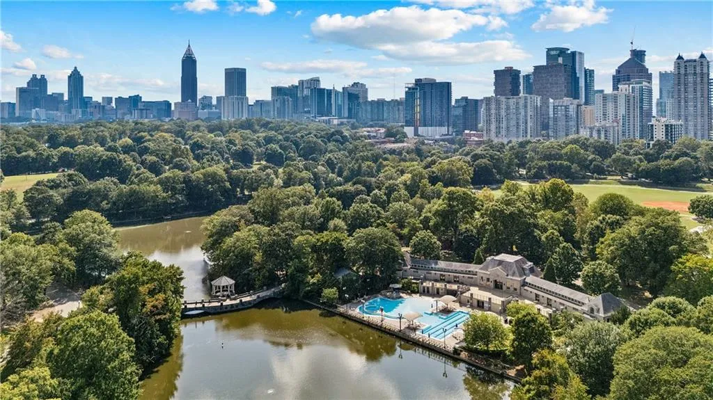 195 14th Street Ne Unit 703, Atlanta, Georgia 30309, 1 Bedroom Bedrooms, ,1 BathroomBathrooms,Residential,For Sale,195 14th Street Ne Unit 703,7646639