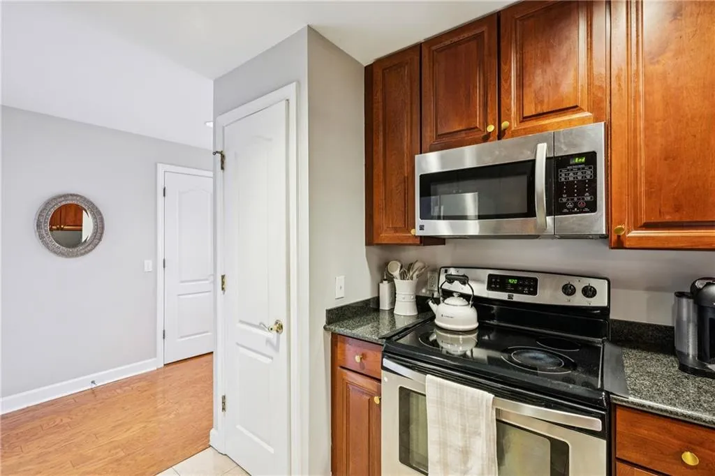 195 14th Street Ne Unit 703, Atlanta, Georgia 30309, 1 Bedroom Bedrooms, ,1 BathroomBathrooms,Residential,For Sale,195 14th Street Ne Unit 703,7646639