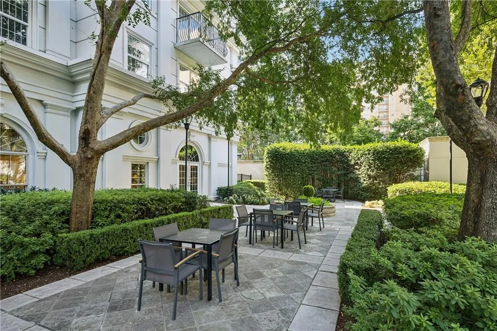 195 14th Street Ne Unit 703, Atlanta, Georgia 30309, 1 Bedroom Bedrooms, ,1 BathroomBathrooms,Residential,For Sale,195 14th Street Ne Unit 703,7646639