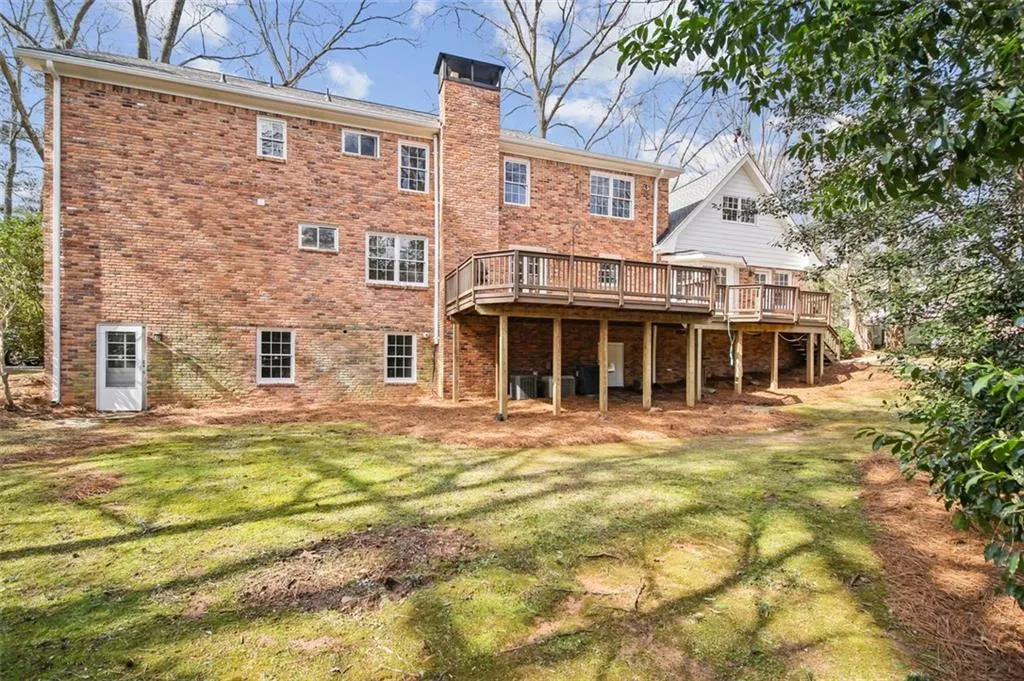 7609 Auden Trail, Sandy Springs, Georgia 30350, 5 Bedrooms Bedrooms, ,3 BathroomsBathrooms,Residential,Sold,7609 Auden Trail,7007870