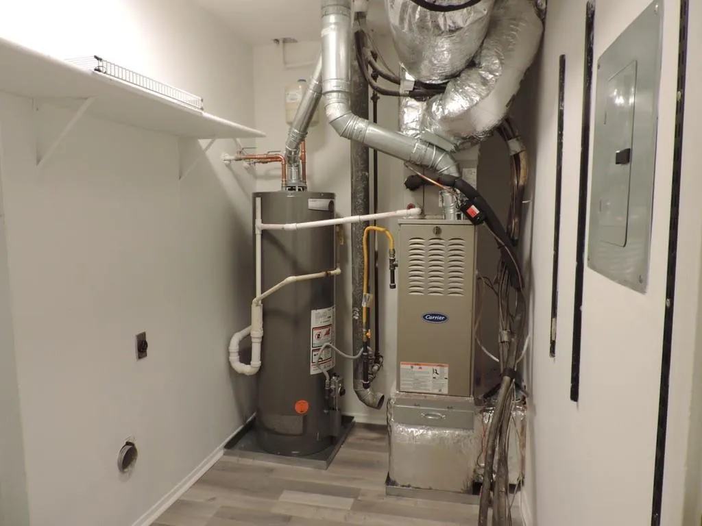 205 Woodcliff Drive, Sandy Springs, Georgia 30350, 2 Bedrooms Bedrooms, ,2 BathroomsBathrooms,Residential,Sold,205 Woodcliff Drive,7239573