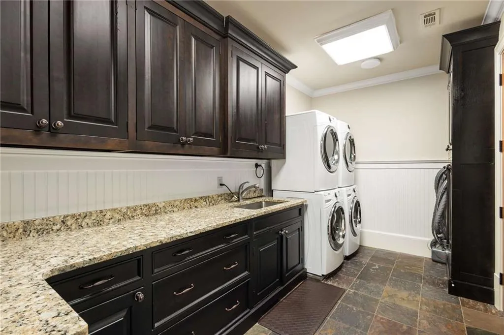 56 Mount Paran Road, Atlanta, Georgia 30327, 7 Bedrooms Bedrooms, ,8 BathroomsBathrooms,Residential,For Sale,56 Mount Paran Road,7417782