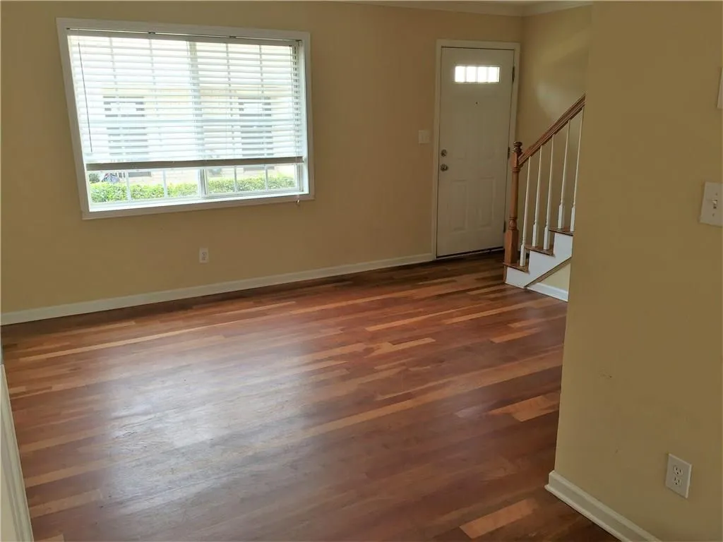 6940 Roswell Road Unit 6b, Atlanta, Georgia 30328, 2 Bedrooms Bedrooms, ,1 BathroomBathrooms,Residential,Sold,6940 Roswell Road Unit 6b,5793174