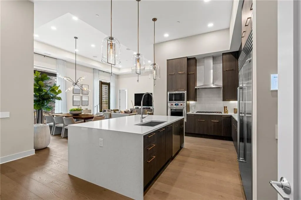 40 12th Street Unit 1004, Atlanta, Georgia 30309, 3 Bedrooms Bedrooms, ,3 BathroomsBathrooms,Residential,For Sale,40 12th Street Unit 1004,7607472