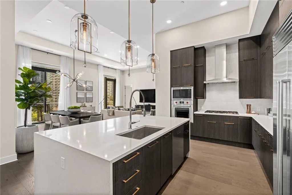 40 12th Street Unit 1004, Atlanta, Georgia 30309, 3 Bedrooms Bedrooms, ,3 BathroomsBathrooms,Residential,For Sale,40 12th Street Unit 1004,7607472