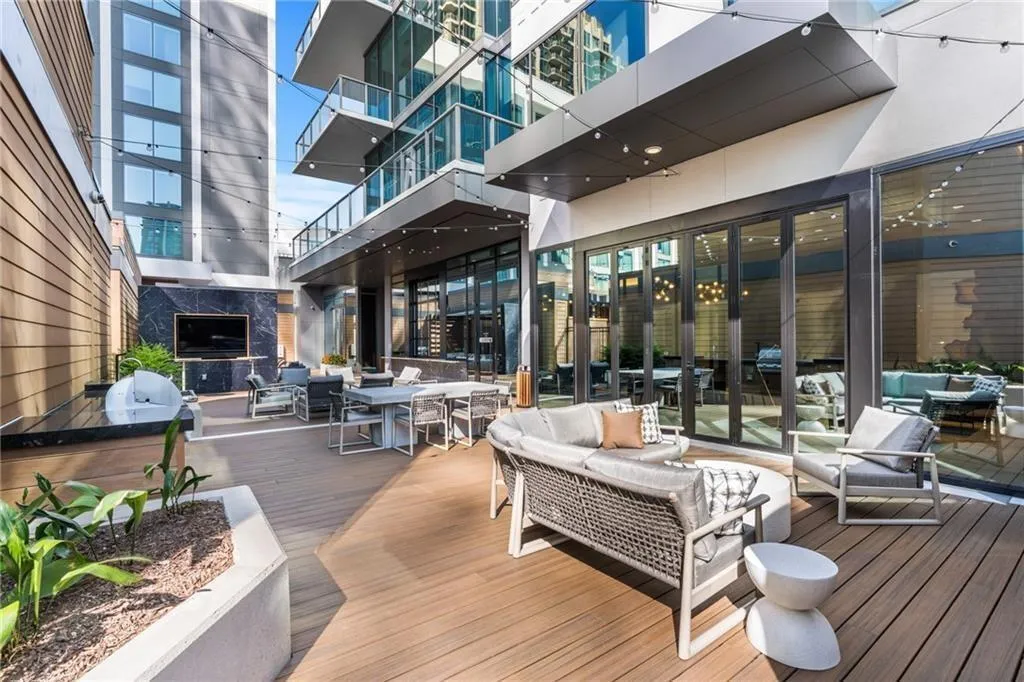 40 12th Street Unit 1004, Atlanta, Georgia 30309, 3 Bedrooms Bedrooms, ,3 BathroomsBathrooms,Residential,For Sale,40 12th Street Unit 1004,7607472
