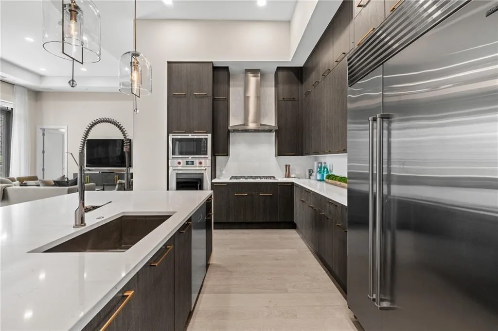 40 12th Street Unit 1004, Atlanta, Georgia 30309, 3 Bedrooms Bedrooms, ,3 BathroomsBathrooms,Residential,For Sale,40 12th Street Unit 1004,7607472