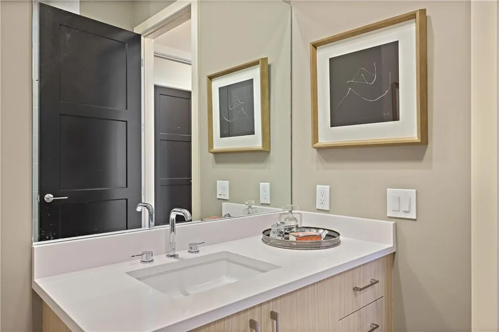 2425 Peachtree Road Ne Unit 1802, Atlanta, Georgia 30305, 2 Bedrooms Bedrooms, 0 ,2 BathroomsBathrooms,Residential,For Sale,2425 Peachtree Road Ne Unit 1802,7705513