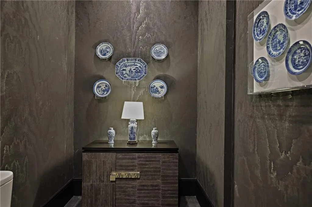 2425 Peachtree Road Ne Unit 1802, Atlanta, Georgia 30305, 2 Bedrooms Bedrooms, 0 ,2 BathroomsBathrooms,Residential,For Sale,2425 Peachtree Road Ne Unit 1802,7705513