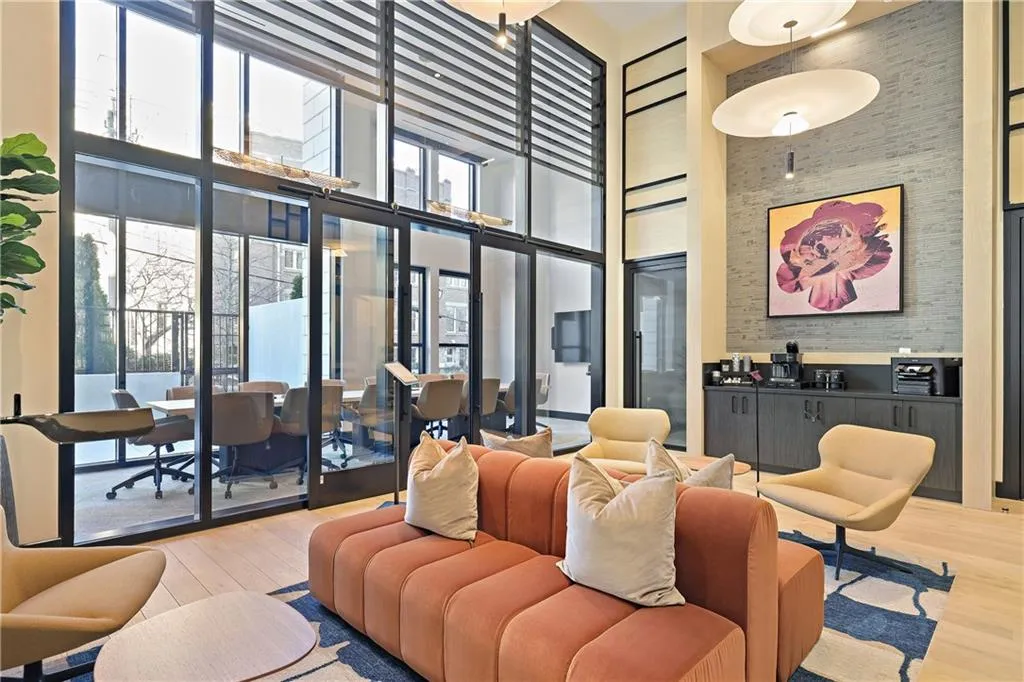 2425 Peachtree Road Ne Unit 1802, Atlanta, Georgia 30305, 2 Bedrooms Bedrooms, 0 ,2 BathroomsBathrooms,Residential,For Sale,2425 Peachtree Road Ne Unit 1802,7705513