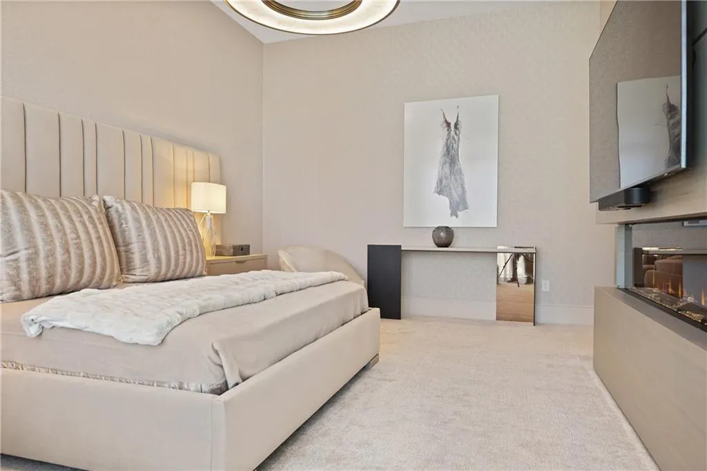2425 Peachtree Road Ne Unit 1802, Atlanta, Georgia 30305, 2 Bedrooms Bedrooms, 0 ,2 BathroomsBathrooms,Residential,For Sale,2425 Peachtree Road Ne Unit 1802,7705513