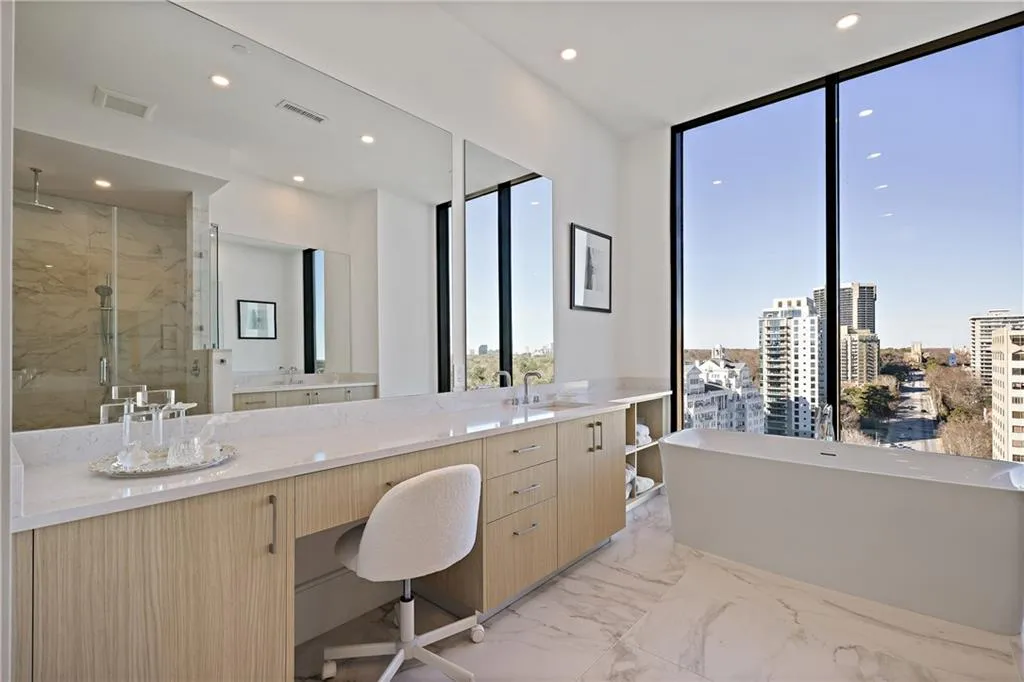 2425 Peachtree Road Ne Unit 1802, Atlanta, Georgia 30305, 2 Bedrooms Bedrooms, 0 ,2 BathroomsBathrooms,Residential,For Sale,2425 Peachtree Road Ne Unit 1802,7705513