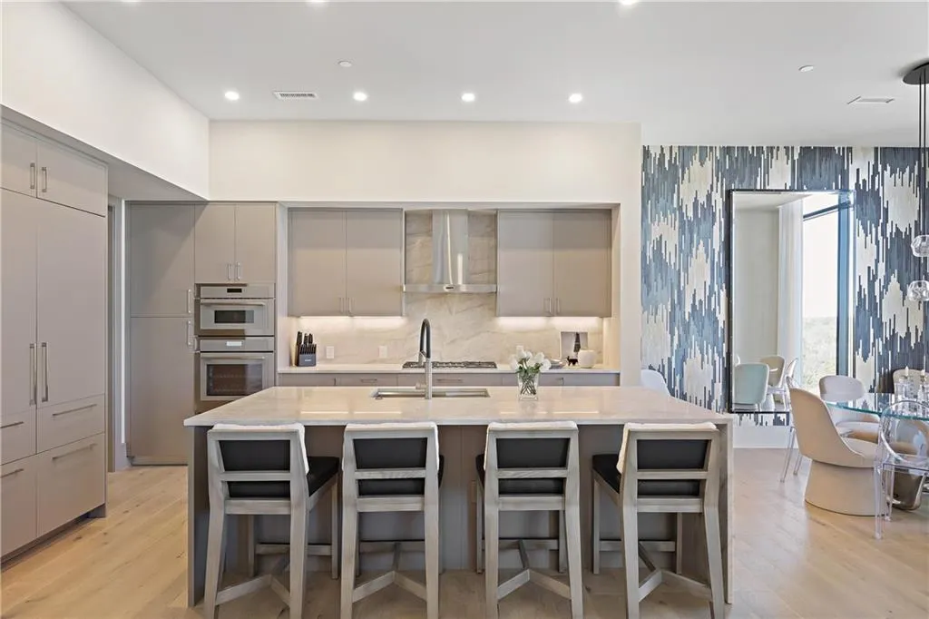 2425 Peachtree Road Ne Unit 1802, Atlanta, Georgia 30305, 2 Bedrooms Bedrooms, 0 ,2 BathroomsBathrooms,Residential,For Sale,2425 Peachtree Road Ne Unit 1802,7705513