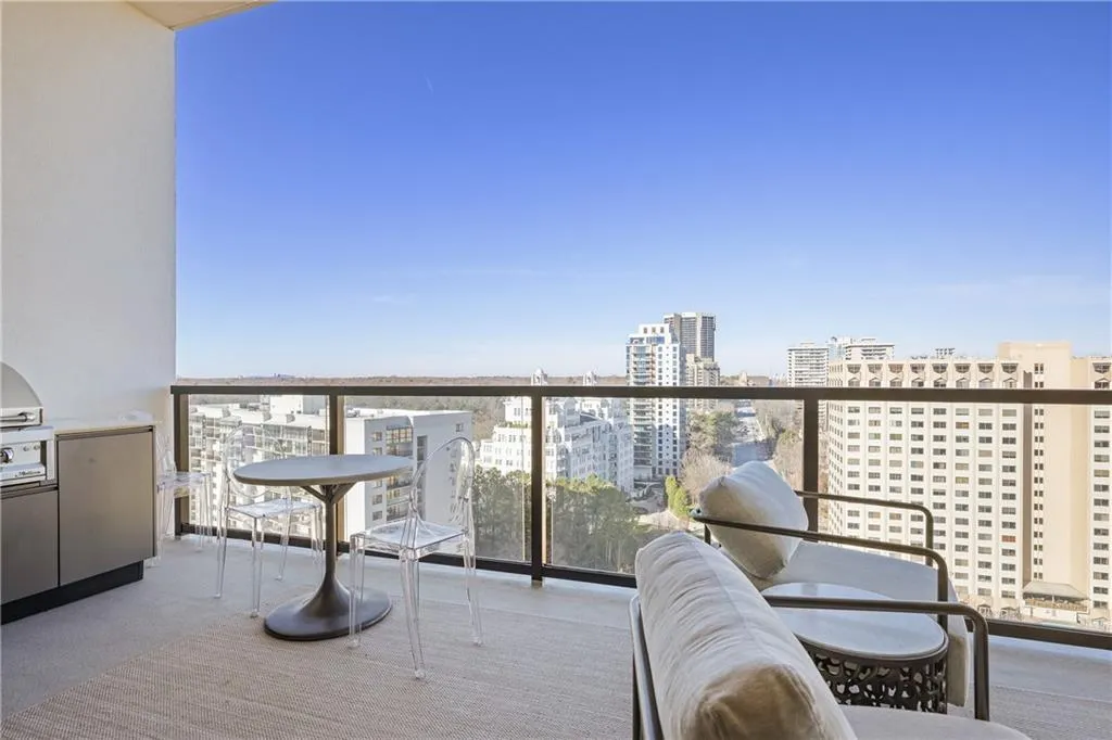 2425 Peachtree Road Ne Unit 1802, Atlanta, Georgia 30305, 2 Bedrooms Bedrooms, 0 ,2 BathroomsBathrooms,Residential,For Sale,2425 Peachtree Road Ne Unit 1802,7705513