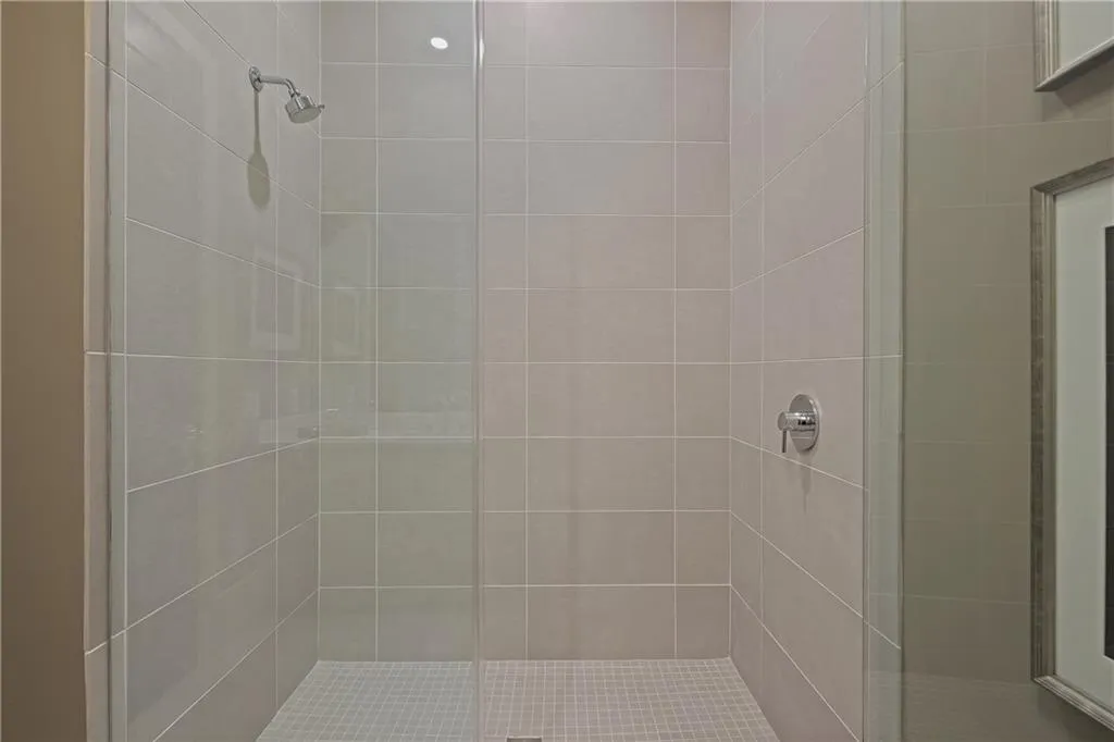 2425 Peachtree Road Ne Unit 1802, Atlanta, Georgia 30305, 2 Bedrooms Bedrooms, 0 ,2 BathroomsBathrooms,Residential,For Sale,2425 Peachtree Road Ne Unit 1802,7705513