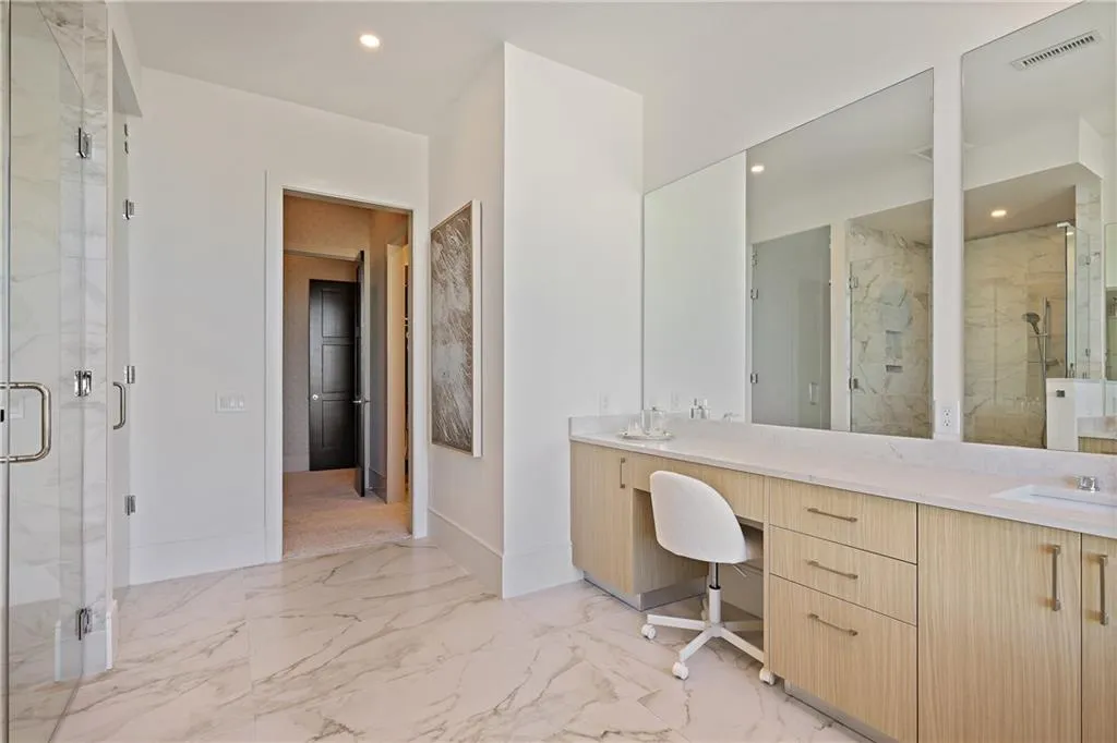 2425 Peachtree Road Ne Unit 1802, Atlanta, Georgia 30305, 2 Bedrooms Bedrooms, 0 ,2 BathroomsBathrooms,Residential,For Sale,2425 Peachtree Road Ne Unit 1802,7705513