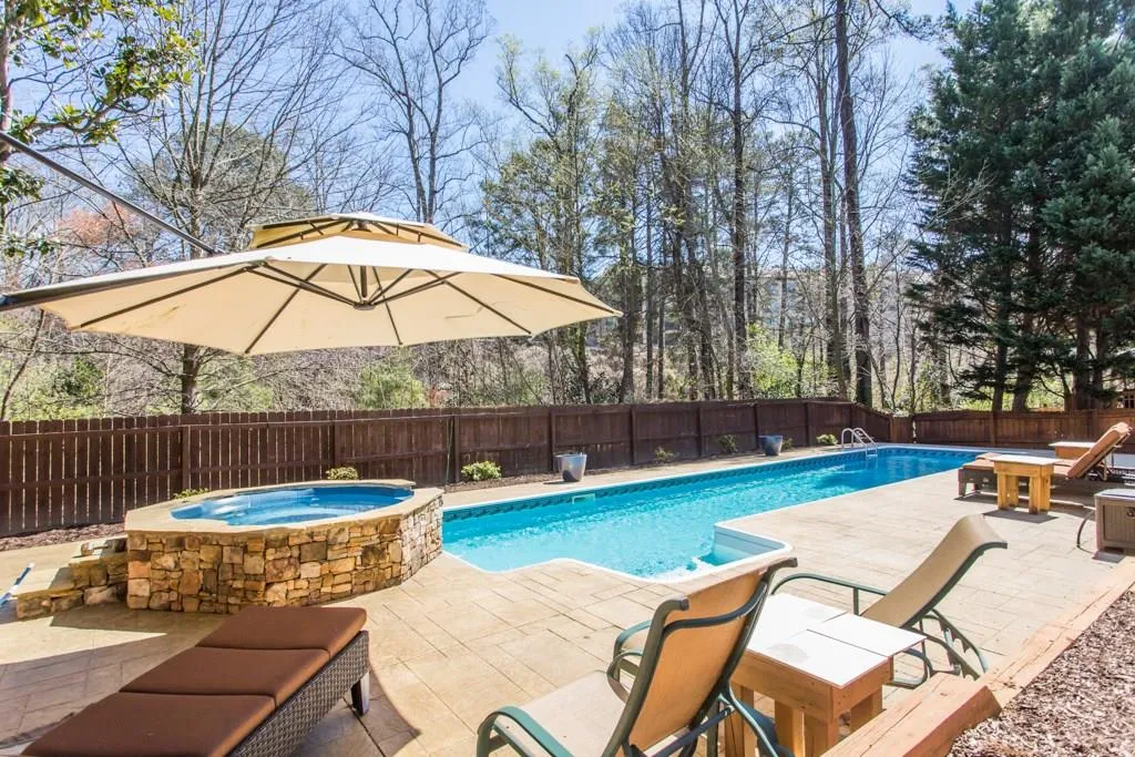 1213 Newbridge Trace Ne, Brookhaven, Georgia 30319, 3 Bedrooms Bedrooms, ,2 BathroomsBathrooms,Residential,Sold,1213 Newbridge Trace Ne,5799237