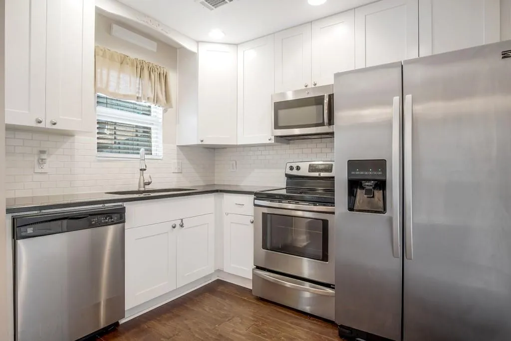 265 Winding River Drive Unit F, Sandy Springs, Georgia 30350, 2 Bedrooms Bedrooms, ,1 BathroomBathrooms,Residential,Sold,265 Winding River Drive Unit F,6806130