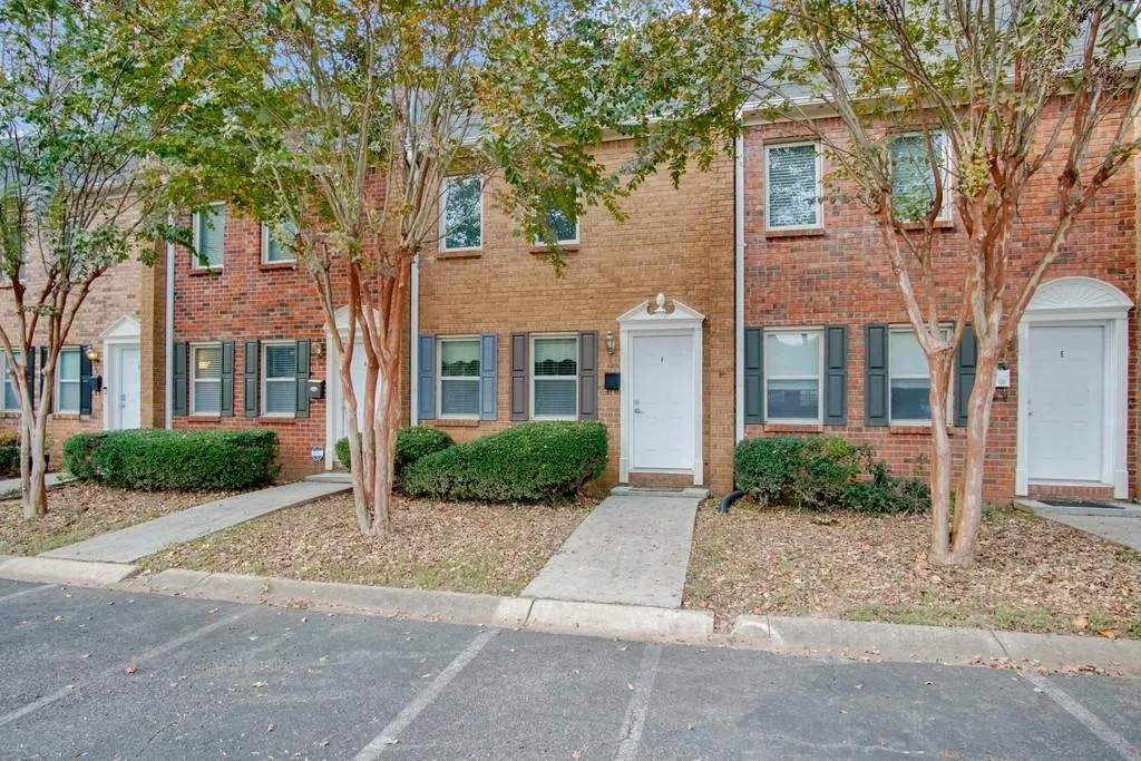 265 Winding River Drive Unit F, Sandy Springs, Georgia 30350, 2 Bedrooms Bedrooms, ,1 BathroomBathrooms,Residential,Sold,265 Winding River Drive Unit F,6806130