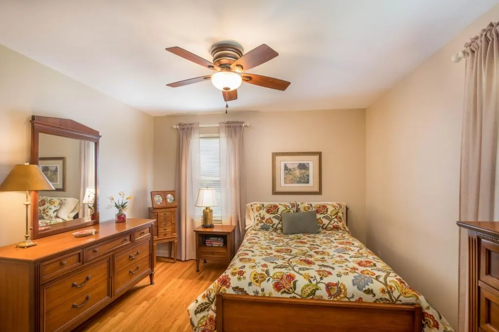 255 Brook Drive, Sandy Springs, Georgia 30328, 3 Bedrooms Bedrooms, ,2 BathroomsBathrooms,Residential,Sold,255 Brook Drive,5978622