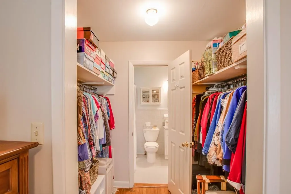 255 Brook Drive, Sandy Springs, Georgia 30328, 3 Bedrooms Bedrooms, ,2 BathroomsBathrooms,Residential,Sold,255 Brook Drive,5978622