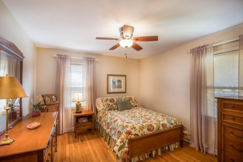 255 Brook Drive, Sandy Springs, Georgia 30328, 3 Bedrooms Bedrooms, ,2 BathroomsBathrooms,Residential,Sold,255 Brook Drive,5978622