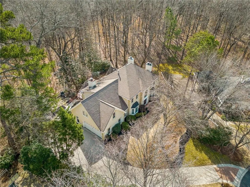 8415 Valemont Drive, Sandy Springs, Georgia 30350, 5 Bedrooms Bedrooms, ,4 BathroomsBathrooms,Residential,Sold,8415 Valemont Drive,7175892