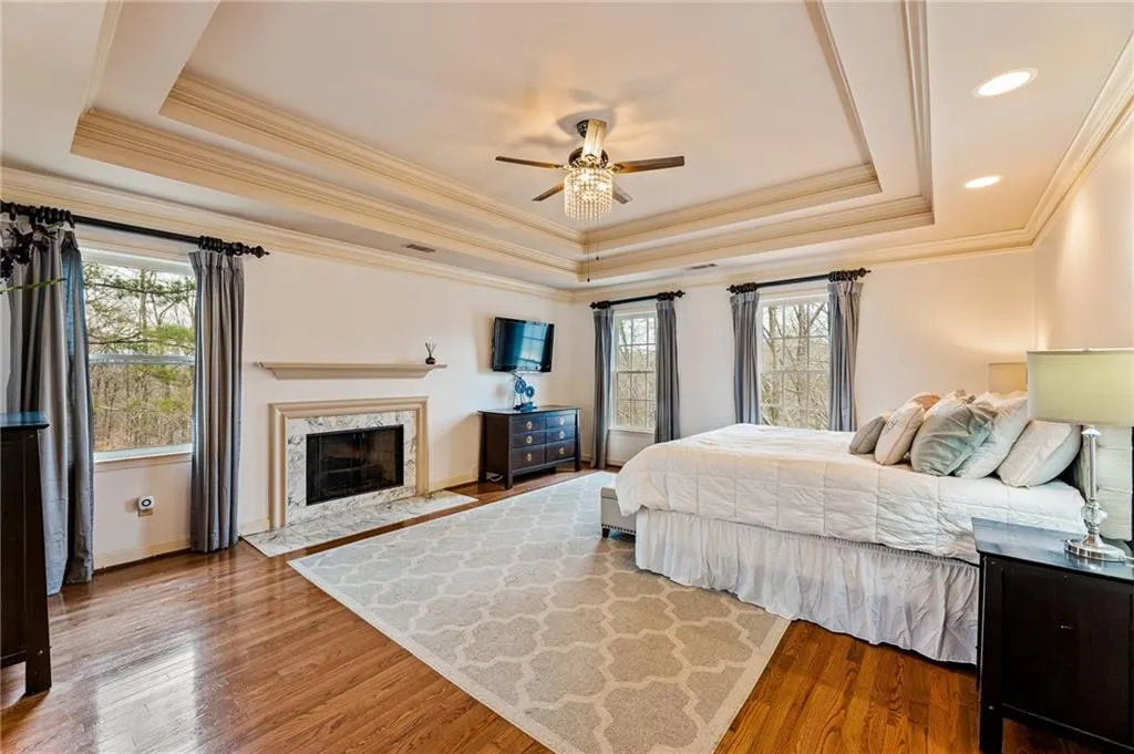 8415 Valemont Drive, Sandy Springs, Georgia 30350, 5 Bedrooms Bedrooms, ,4 BathroomsBathrooms,Residential,Sold,8415 Valemont Drive,7175892