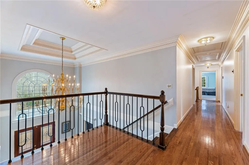 8415 Valemont Drive, Sandy Springs, Georgia 30350, 5 Bedrooms Bedrooms, ,4 BathroomsBathrooms,Residential,Sold,8415 Valemont Drive,7175892