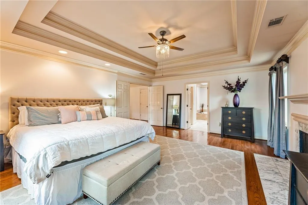 8415 Valemont Drive, Sandy Springs, Georgia 30350, 5 Bedrooms Bedrooms, ,4 BathroomsBathrooms,Residential,Sold,8415 Valemont Drive,7175892