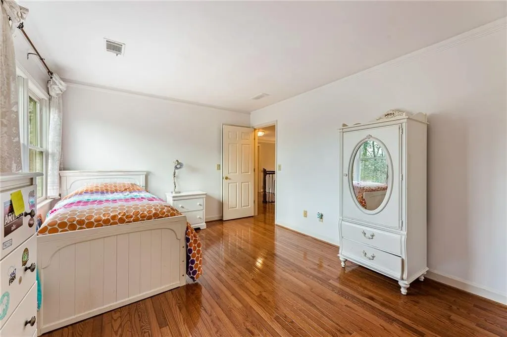 8415 Valemont Drive, Sandy Springs, Georgia 30350, 5 Bedrooms Bedrooms, ,4 BathroomsBathrooms,Residential,Sold,8415 Valemont Drive,7175892