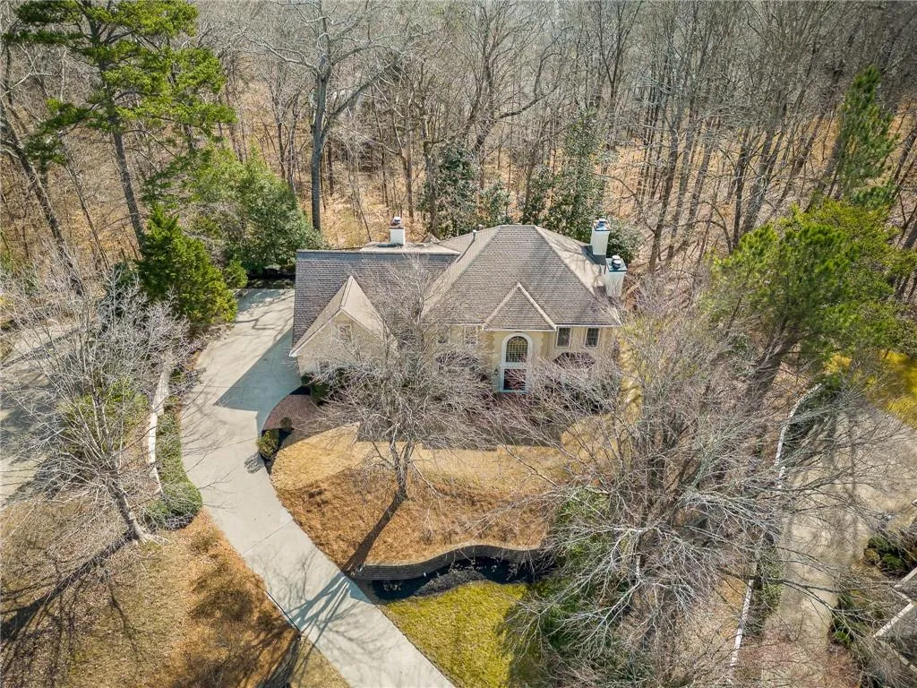 8415 Valemont Drive, Sandy Springs, Georgia 30350, 5 Bedrooms Bedrooms, ,4 BathroomsBathrooms,Residential,Sold,8415 Valemont Drive,7175892