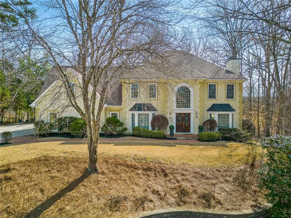 8415 Valemont Drive, Sandy Springs, Georgia 30350, 5 Bedrooms Bedrooms, ,4 BathroomsBathrooms,Residential,Sold,8415 Valemont Drive,7175892