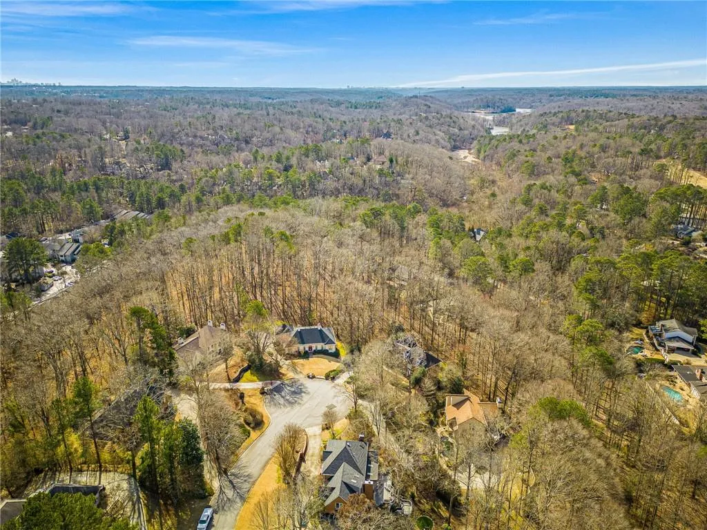 8415 Valemont Drive, Sandy Springs, Georgia 30350, 5 Bedrooms Bedrooms, ,4 BathroomsBathrooms,Residential,Sold,8415 Valemont Drive,7175892