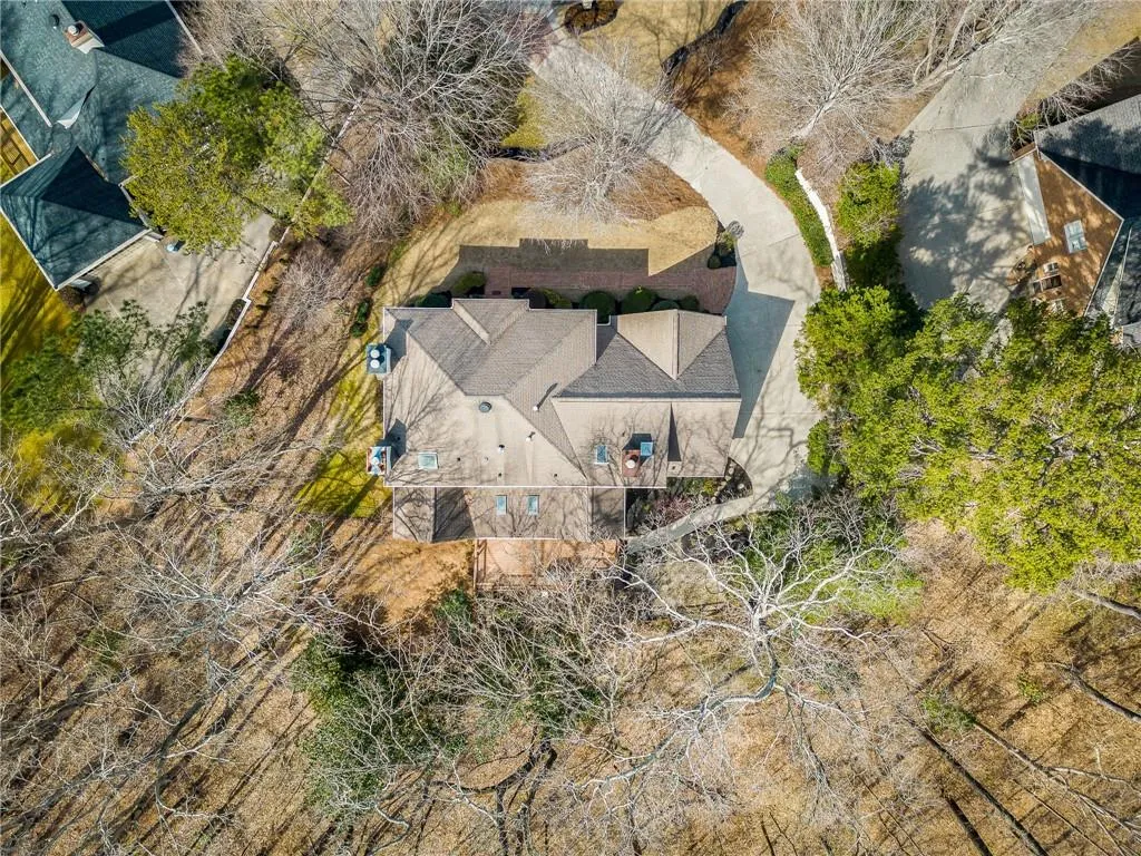 8415 Valemont Drive, Sandy Springs, Georgia 30350, 5 Bedrooms Bedrooms, ,4 BathroomsBathrooms,Residential,Sold,8415 Valemont Drive,7175892