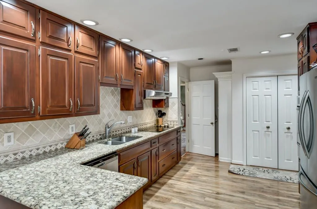 7445 Old Maine Trail, Sandy Springs, Georgia 30328, 4 Bedrooms Bedrooms, ,2 BathroomsBathrooms,Residential,Sold,7445 Old Maine Trail,5978599