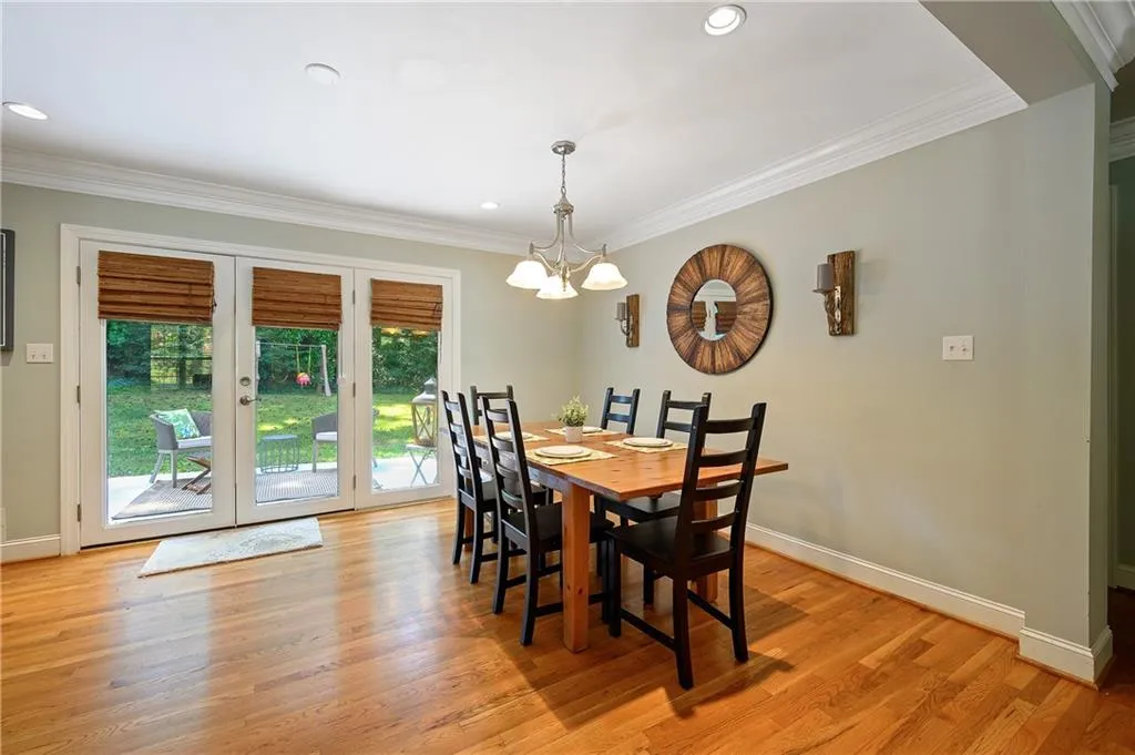 5830 Hilderbrand Drive, Sandy Springs, Georgia 30328, 4 Bedrooms Bedrooms, ,3 BathroomsBathrooms,Residential,Sold,5830 Hilderbrand Drive,6774354