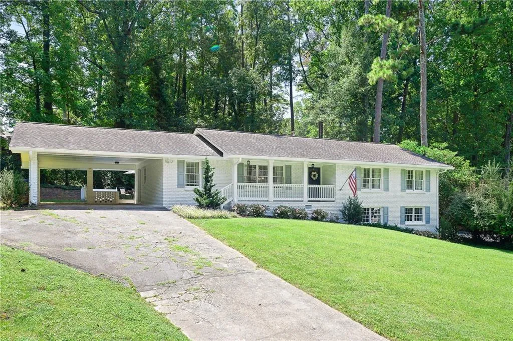 5830 Hilderbrand Drive, Sandy Springs, Georgia 30328, 4 Bedrooms Bedrooms, ,3 BathroomsBathrooms,Residential,Sold,5830 Hilderbrand Drive,6774354