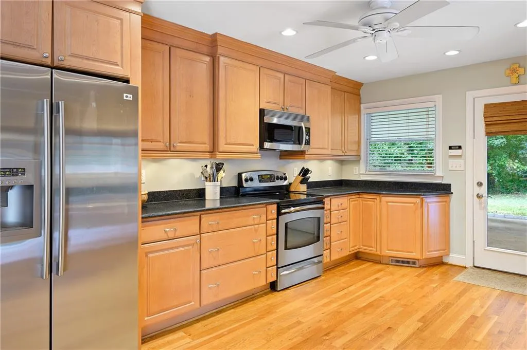 5830 Hilderbrand Drive, Sandy Springs, Georgia 30328, 4 Bedrooms Bedrooms, ,3 BathroomsBathrooms,Residential,Sold,5830 Hilderbrand Drive,6774354