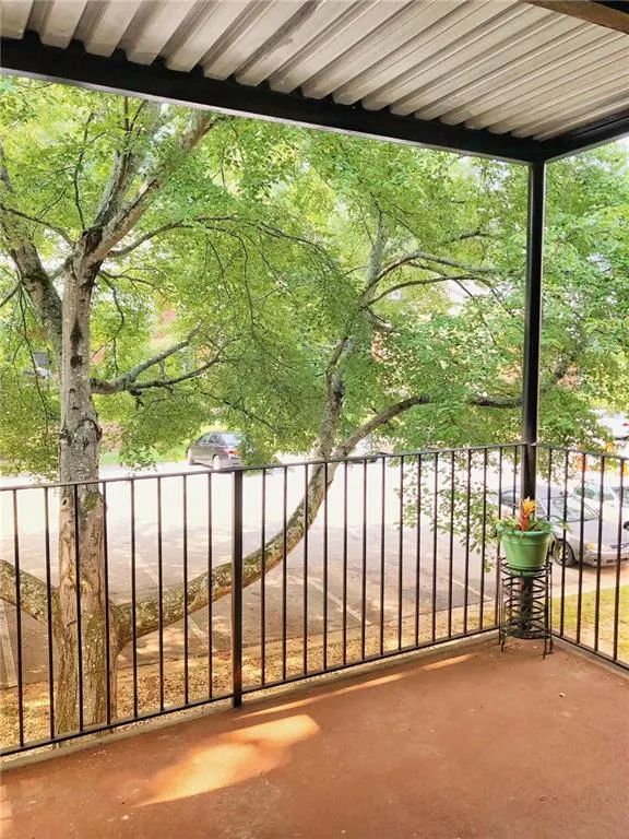 6851 Roswell Road Unit J16, Atlanta, Georgia 30328, 1 Bedroom Bedrooms, ,1 BathroomBathrooms,Residential,Sold,6851 Roswell Road Unit J16,6032162